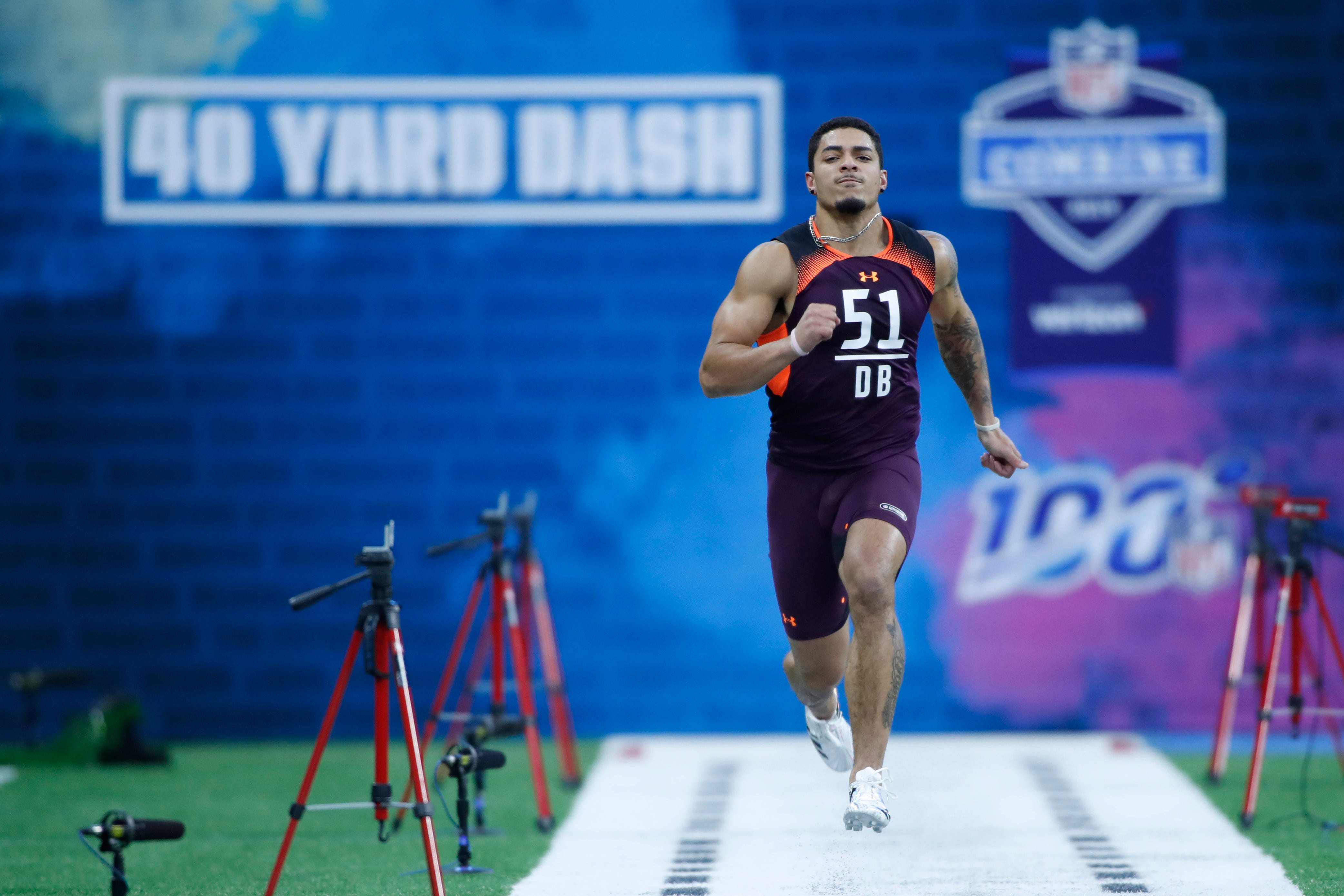 Iowa defensive back Amani Hooker runs the 40 yard dash during the 2019 NFL Combine at Lucas Oil Stadium.